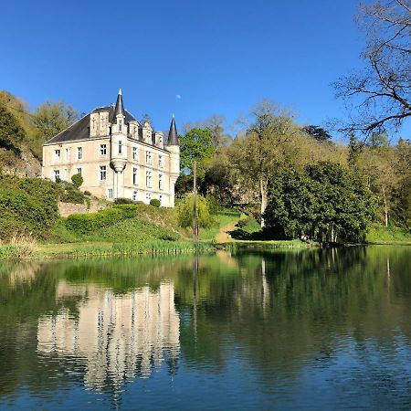 Château des Loups - Les Cèdres Bleus Echire Esterno foto